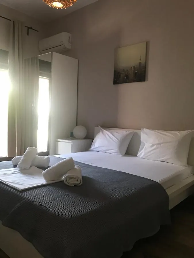Paris Apartment Neos Marmaras